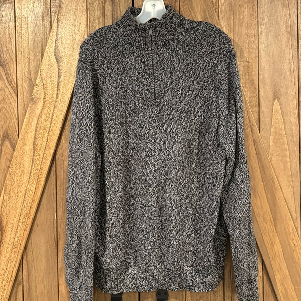Calvin Klein Jeans men’s quarter zip sweater size M